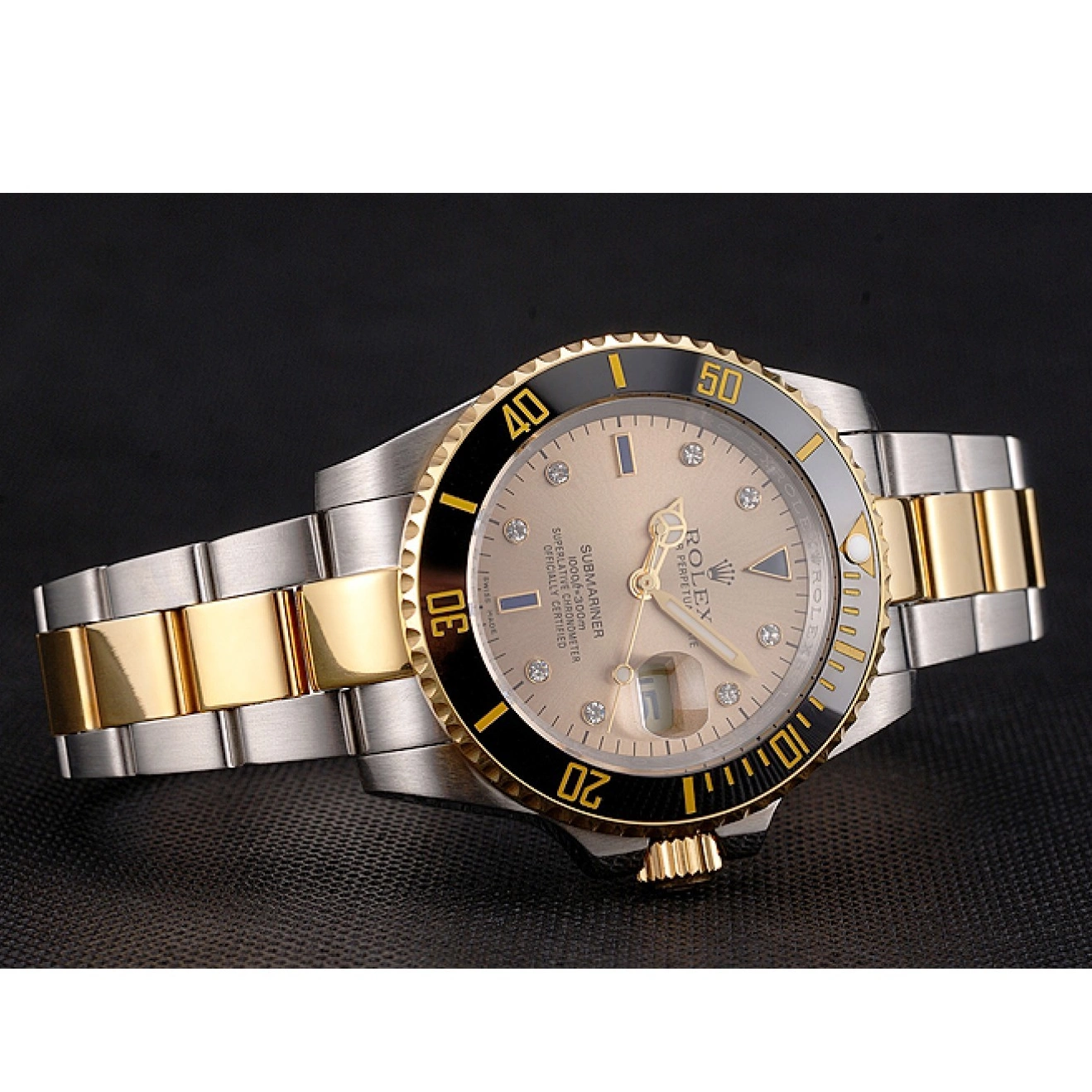 Aaa replica watch Submariner Dial Bezel Bracelet Steel Rolex Black Two Diamond Gold Swiss Gold Tone Markings 0706